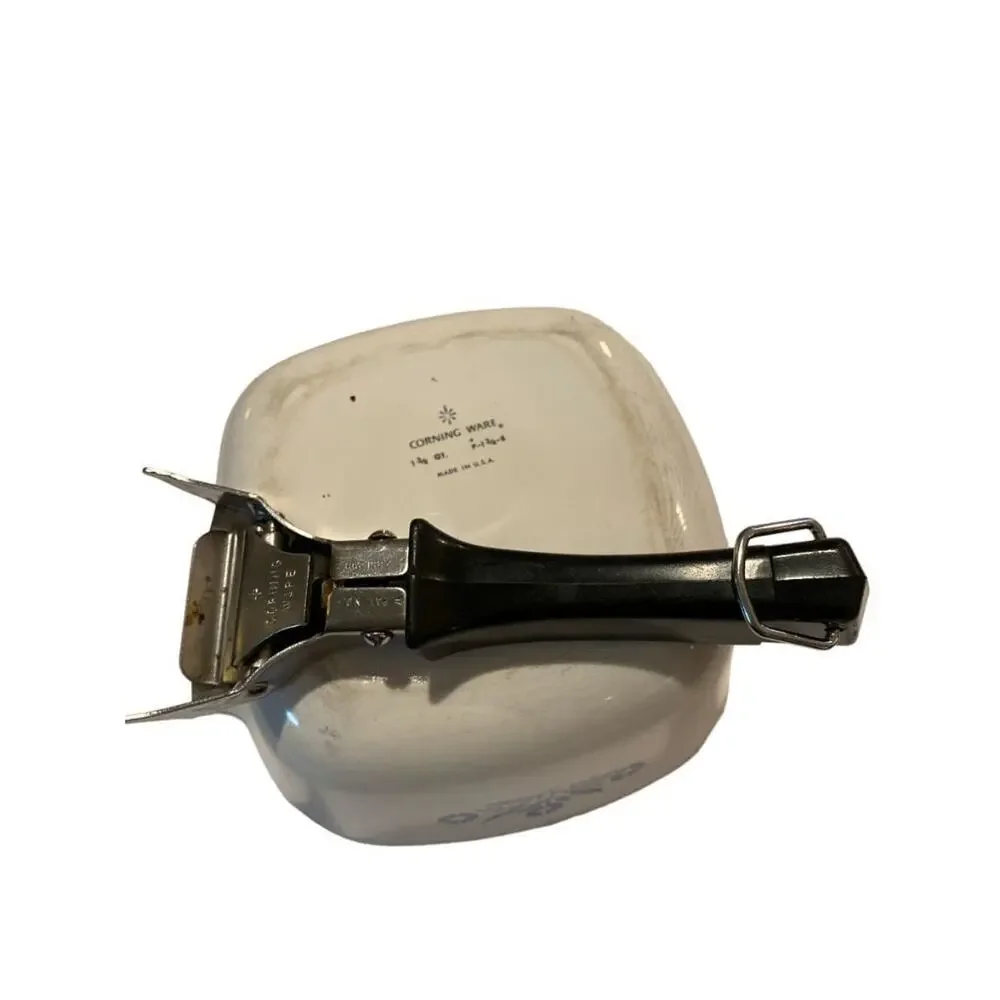 Corningware qt handle removable
